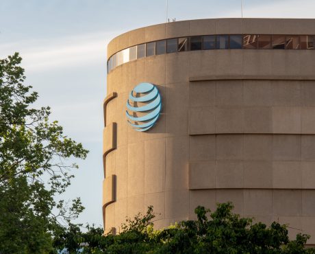 Why AT&T Inc. (NYSE:T) Dividend Stock is Currently Worth the Consideration of Investors