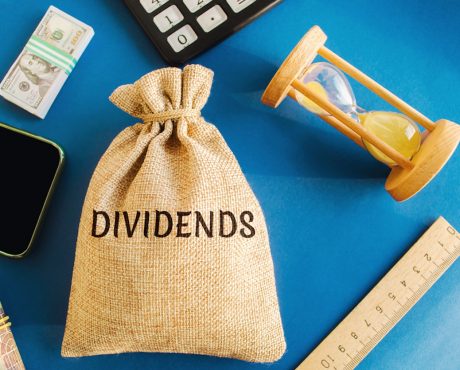 Altus Midstream Co Initiated Annual Dividend of $6 Per Share, for 10.7% Yield