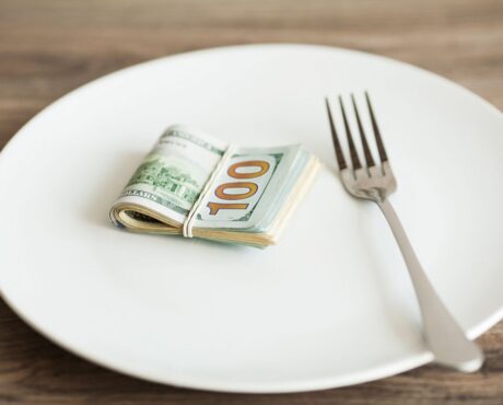 DIN Stock: Heavy Institutional Ownership, Decent Earnings, & Robust Dividends