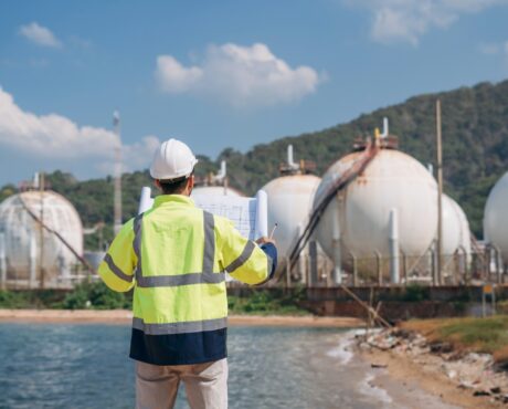 11%-Yielding FLNG Stock Closing in on Record High